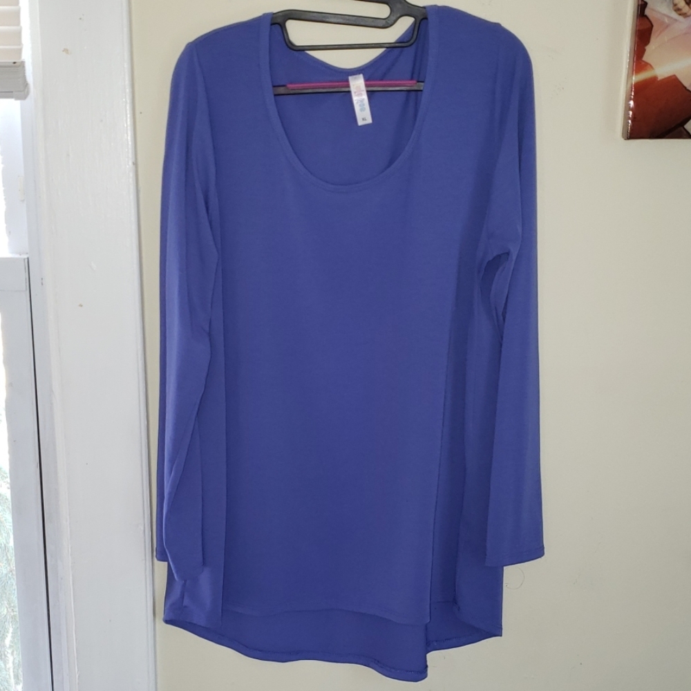 LuLaRoe Lynnae Style Shirt XL